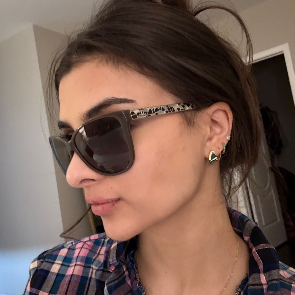 Chanel sunglasses - Picture 7 of 7